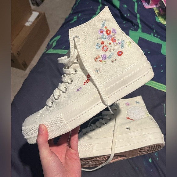 Converse Chuck Taylor All Star Lift Custom Embroidery from Etsy  Size 9 - Picture 5 of 6